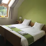 Am Knittenberg 3*