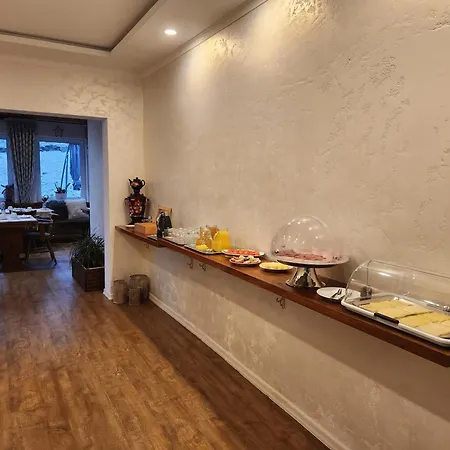 尼藤博尔格早餐加住宿酒店 招待所 3*