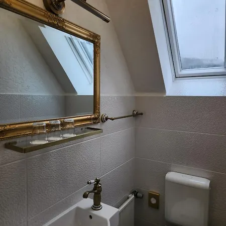 Am Knittenberg 3* وينتربرغ