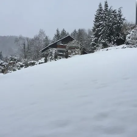 Am Knittenberg 3*